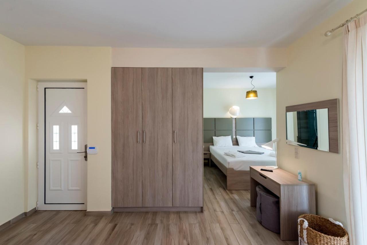 Venus Villa With Private Pool, 2Min To The Beach Фінікунда Екстер'єр фото